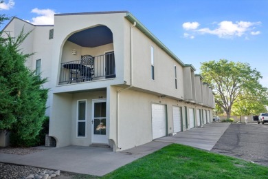 This stylish penthouse townhouse features 2 bedrooms and 1.5 on Arroyo Del Oso Golf Course in New Mexico - for sale on GolfHomes.com, golf home, golf lot