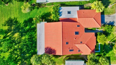 Welcome to this expansive single-family home in the prestigious on Hunters Run Golf and Country Club in Florida - for sale on GolfHomes.com, golf home, golf lot