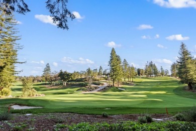 Welcome to this tranquil, and move-in ready, ground-floor unit on Sharon Heights Golf and Country Club in California - for sale on GolfHomes.com, golf home, golf lot