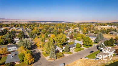 Any local knows a Gialdini built house just by looking at it on Olive Glenn Golf and Country Club in Wyoming - for sale on GolfHomes.com, golf home, golf lot