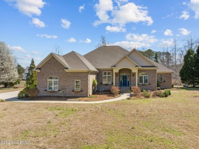 Gorgeous Eddie White custom home in Cypress Landing -North on Cypress Landing Golf Club in North Carolina - for sale on GolfHomes.com, golf home, golf lot