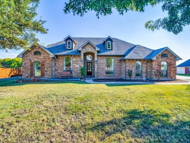 A Unique Home in Royse City! This 4-5 BR, 2-Bath gem in Fairway on Stone River Golf Club in Texas - for sale on GolfHomes.com, golf home, golf lot