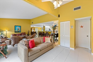 2-Story townhome on a quiet dead end street*Corner unit with a on Jim McLean Signature Course in Florida - for sale on GolfHomes.com, golf home, golf lot