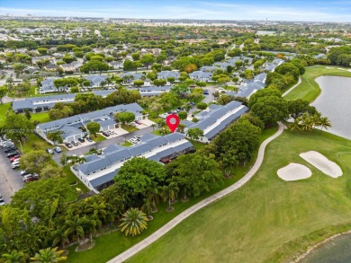 2-Story townhome on a quiet dead end street*Corner unit with a on Jim McLean Signature Course in Florida - for sale on GolfHomes.com, golf home, golf lot