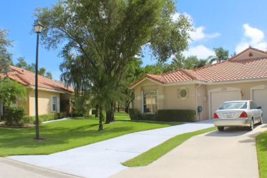Welcome home to this 3BR/2.5BA with a garage in the heart of on The Links At Boynton Beach - The Family Course in Florida - for sale on GolfHomes.com, golf home, golf lot