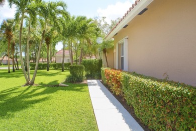 Welcome home to this 3BR/2.5BA with a garage in the heart of on The Links At Boynton Beach - The Family Course in Florida - for sale on GolfHomes.com, golf home, golf lot
