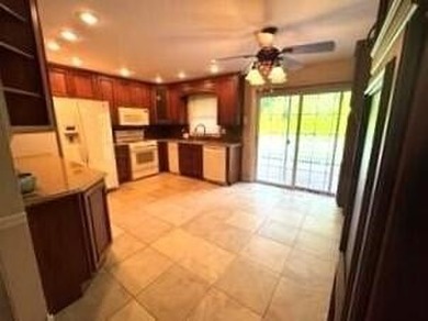 WELL LOVED AND MAINTAINED by the same owners for many years!!! on Lakes of the Four Seasons Country Club in Indiana - for sale on GolfHomes.com, golf home, golf lot