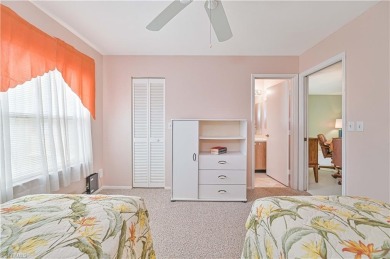 Welcome to this beautiful 2-bedroom, 2-bathroom condo with a den on Cross Creek Country Club in Florida - for sale on GolfHomes.com, golf home, golf lot