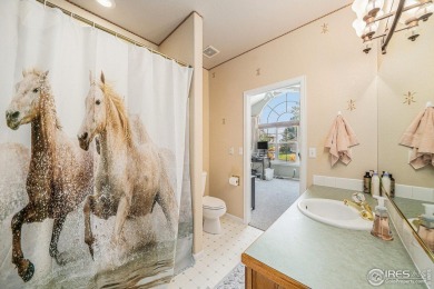 NO HOA! MOTIVATED SELLER! This beautiful home features mature on Boomerang Links in Colorado - for sale on GolfHomes.com, golf home, golf lot