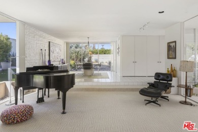 Fantastic value-driven price for this Mid-Century William F on Tamarisk Country Club in California - for sale on GolfHomes.com, golf home, golf lot