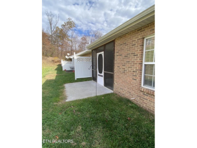 2BR/2BA ONE LEVEL (No Stairs)  Brick Ranch Condo by Whittle on Whittle Springs Golf Course in Tennessee - for sale on GolfHomes.com, golf home, golf lot