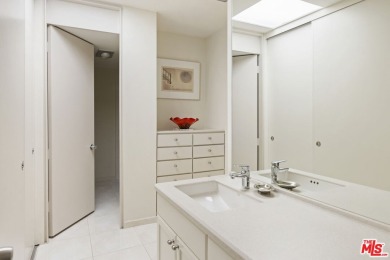 Fantastic value-driven price for this Mid-Century William F on Tamarisk Country Club in California - for sale on GolfHomes.com, golf home, golf lot