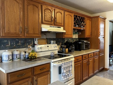 4-bedroom, 2.5-bath contemporary home located in the Pocono on Pocono Farms Country Club in Pennsylvania - for sale on GolfHomes.com, golf home, golf lot