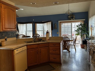 4-bedroom, 2.5-bath contemporary home located in the Pocono on Pocono Farms Country Club in Pennsylvania - for sale on GolfHomes.com, golf home, golf lot