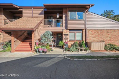 Nicely updated 2 bed 2 bath Villa 600 model w/bonus garage in on Shadow Lake Village in New Jersey - for sale on GolfHomes.com, golf home, golf lot
