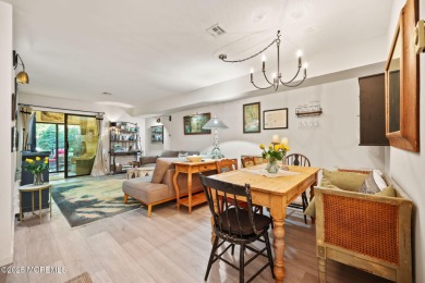 Nicely updated 2 bed 2 bath Villa 600 model w/bonus garage in on Shadow Lake Village in New Jersey - for sale on GolfHomes.com, golf home, golf lot