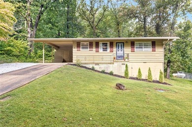 Located in Beautiful Bella Vista right next to Mountain Biking on Bella Vista Country Club and Golf Course in Arkansas - for sale on GolfHomes.com, golf home, golf lot