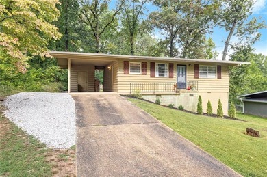 Located in Beautiful Bella Vista right next to Mountain Biking on Bella Vista Country Club and Golf Course in Arkansas - for sale on GolfHomes.com, golf home, golf lot