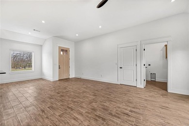 Beautiful New Construction Home 2-bedroom, 2-bath home w/ a on Bella Vista Country Club - Highlands in Arkansas - for sale on GolfHomes.com, golf home, golf lot