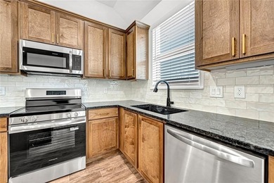 Beautiful New Construction Home 2-bedroom, 2-bath home w/ a on Bella Vista Country Club - Highlands in Arkansas - for sale on GolfHomes.com, golf home, golf lot