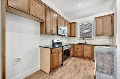 Beautiful New Construction Home 2-bedroom, 2-bath home w/ a on Bella Vista Country Club - Highlands in Arkansas - for sale on GolfHomes.com, golf home, golf lot