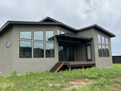 Contemporary MeadowCreek Golf-front Home!  Sitting on the 9th on Meadowcreek Golf Resort in Idaho - for sale on GolfHomes.com, golf home, golf lot