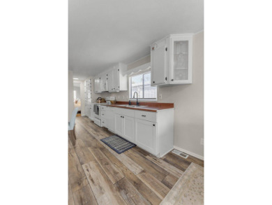 Won't find a more updated furnished home, WITH a golf cart for on Viewpoint Golf Resort in Arizona - for sale on GolfHomes.com, golf home, golf lot