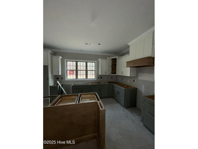 Beautiful 3 bedroom 2.5 bath Ranch home WITH finished bonus on Deercroft Golf and Country Club in North Carolina - for sale on GolfHomes.com, golf home, golf lot