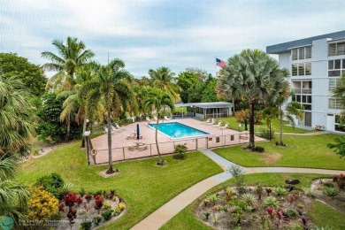 HANDYMAN SPECIAL!!! Don't Miss Out On The Opportunity To Own on Oriole Golf and Tennis Club in Florida - for sale on GolfHomes.com, golf home, golf lot
