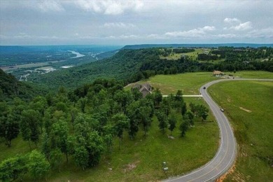 Welcome to Jasper Highlands. The 2 lots that the property on Sequatchie Valley Golf and Country Club in Tennessee - for sale on GolfHomes.com, golf home, golf lot