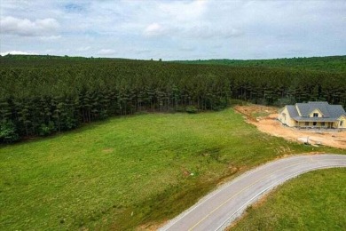 Welcome to Jasper Highlands. The 2 lots that the property on Sequatchie Valley Golf and Country Club in Tennessee - for sale on GolfHomes.com, golf home, golf lot