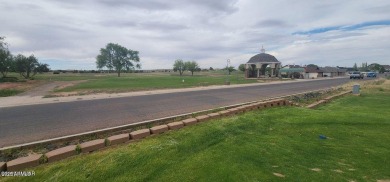 Live where you play - or simply live in a sweet community of on Snowflake Municipal Golf Course in Arizona - for sale on GolfHomes.com, golf home, golf lot