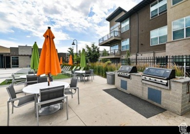 The Rooftops at 78 Hundred is a refreshingly modern take on the on Murray Parkway Golf Course in Utah - for sale on GolfHomes.com, golf home, golf lot