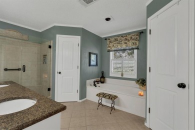 Immaculate and ready for immediate move in! This 3 BR, 2 BA, 2 on Lake Kiowa Golf Course in Texas - for sale on GolfHomes.com, golf home, golf lot