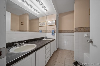 Charming home in well-kept Neighborhood with a Community Dock on Sycamore Creek Golf Club in Missouri - for sale on GolfHomes.com, golf home, golf lot