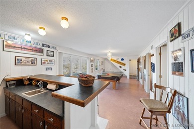 Charming home in well-kept Neighborhood with a Community Dock on Sycamore Creek Golf Club in Missouri - for sale on GolfHomes.com, golf home, golf lot