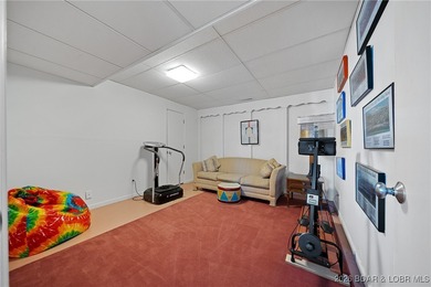 Charming home in well-kept Neighborhood with a Community Dock on Sycamore Creek Golf Club in Missouri - for sale on GolfHomes.com, golf home, golf lot