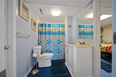 Charming home in well-kept Neighborhood with a Community Dock on Sycamore Creek Golf Club in Missouri - for sale on GolfHomes.com, golf home, golf lot