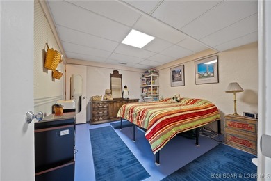 Charming home in well-kept Neighborhood with a Community Dock on Sycamore Creek Golf Club in Missouri - for sale on GolfHomes.com, golf home, golf lot