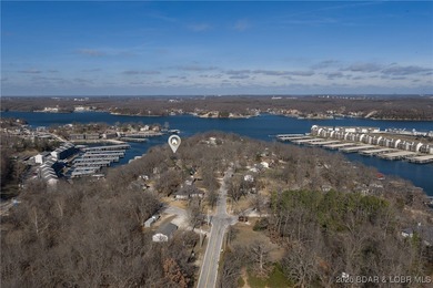 Charming home in well-kept Neighborhood with a Community Dock on Sycamore Creek Golf Club in Missouri - for sale on GolfHomes.com, golf home, golf lot