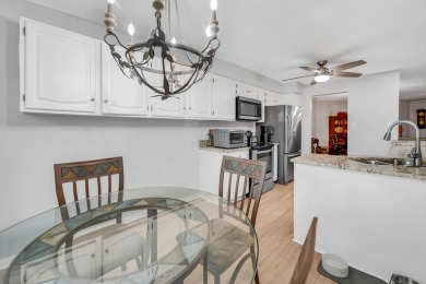 Welcome to this spacious and inviting 3-bedroom, 2-bath on Oak Hills Country Club in Illinois - for sale on GolfHomes.com, golf home, golf lot