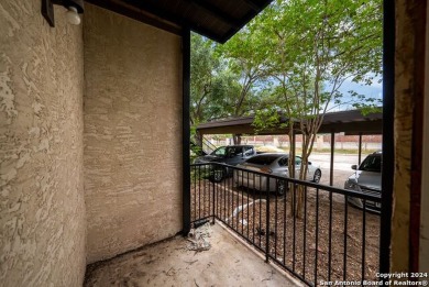 Welcome to your charming home in this delightful one-bedroom on Woodlake Golf Club in Texas - for sale on GolfHomes.com, golf home, golf lot