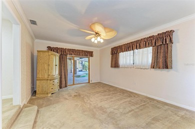 Under contract-accepting backup offers. If outdoor living tops on University Park Country Club in Florida - for sale on GolfHomes.com, golf home, golf lot