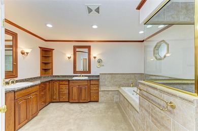 Under contract-accepting backup offers. If outdoor living tops on University Park Country Club in Florida - for sale on GolfHomes.com, golf home, golf lot