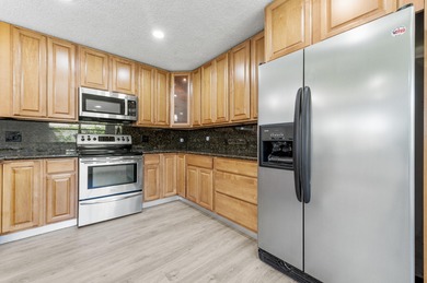 **SELLER FINANCING AVAILABLE**Gorgeous 1BR/1BA Accessible Villa on Kings Point Golf - Executive in Florida - for sale on GolfHomes.com, golf home, golf lot