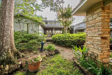 4-Bed, 4.5-Bath Home with Prime Location. This spacious home on El Dorado Golf and Country Club in Arkansas - for sale on GolfHomes.com, golf home, golf lot