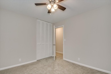 Welcome to 986 Campbellton Drive, a spacious and newly updated on The River Golf Club in South Carolina - for sale on GolfHomes.com, golf home, golf lot