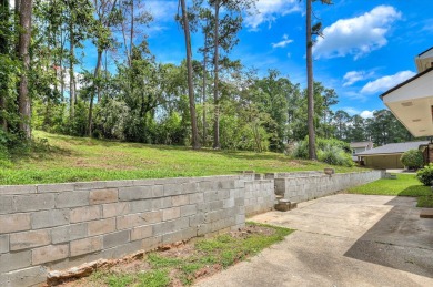 Welcome to 986 Campbellton Drive, a spacious and newly updated on The River Golf Club in South Carolina - for sale on GolfHomes.com, golf home, golf lot