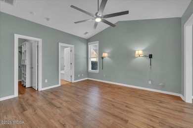 Beautifully maintained 3 Bedroom, 2 Bath home located in the on Barrington Hall Golf Course in Georgia - for sale on GolfHomes.com, golf home, golf lot