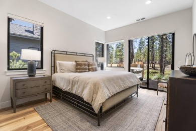 Discover this fully-furnished 4-bedroom mountain retreat in on Sunriver Caldera Springs Golf Course in Oregon - for sale on GolfHomes.com, golf home, golf lot